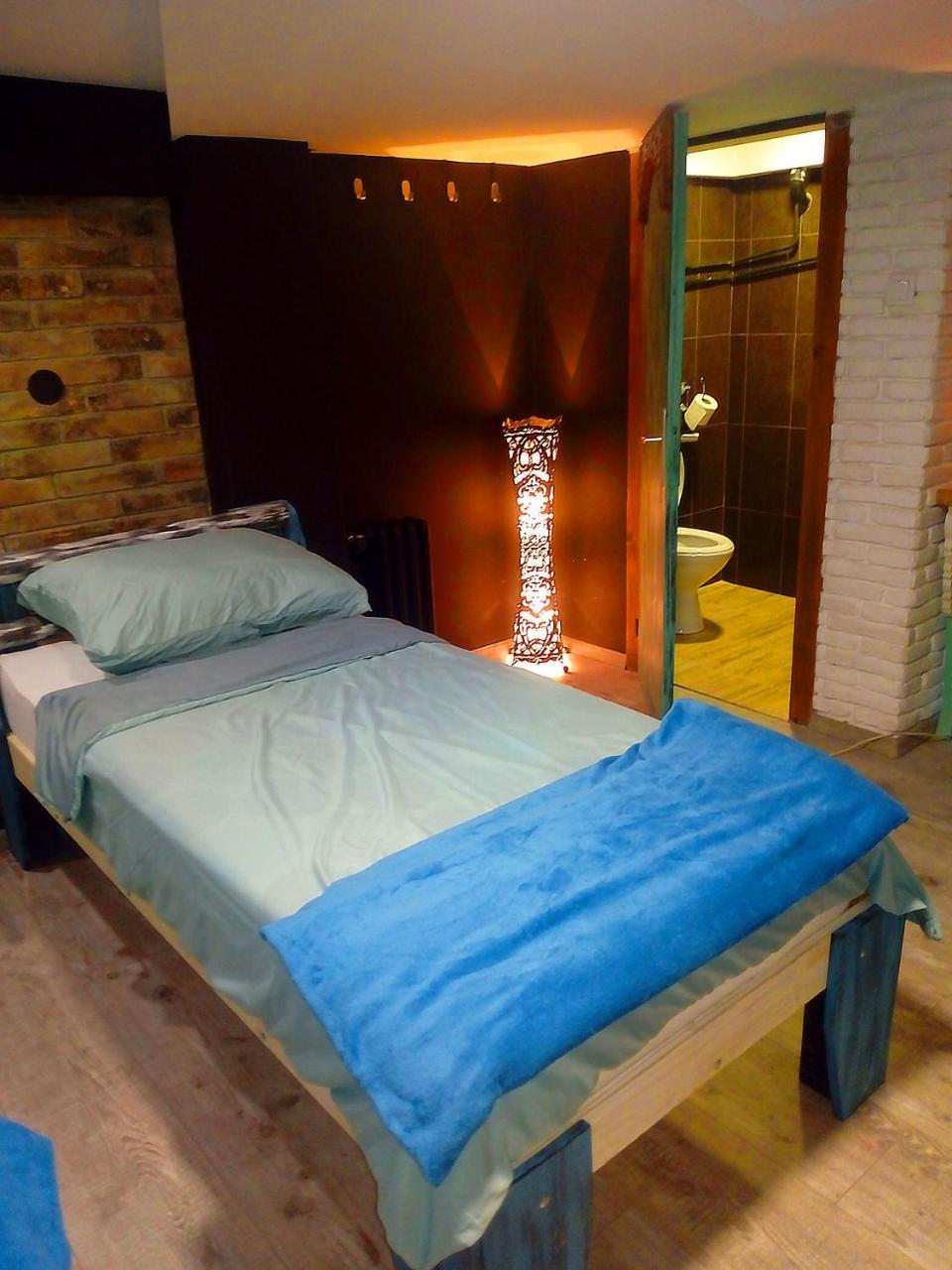 Nappark Hostel 베오그라드 외부 사진